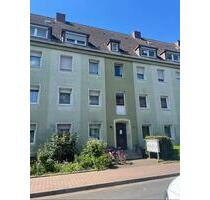 Gemütliches Nest: 3-Zimmer-Dachgeschosswohnung! - Frankfurt am Main Unterliederbach