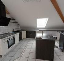 Helles Studio im Dachgeschoss - 850,00&nbsp;EUR Kaltmiete, ca.&nbsp; 91,00&nbsp;m&sup2; in Hückelhoven (PLZ: 41836)