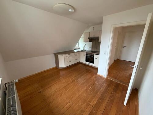 Foto - Wohnung 2ZiKüBad zu vermieten - 1.300,00 EUR Kaltmiete,