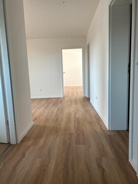 Foto - Erstbezug nach Kernsanierung - Top Modernisierte 4,5-Zimmer-Wohnu