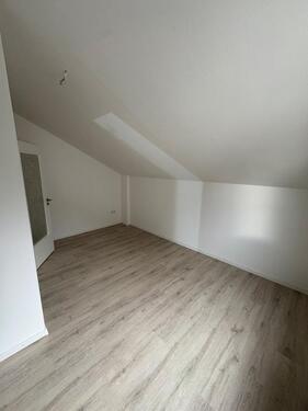 Foto - 3 Zimmer Dachgeschoßwohnung zur Miete in Dillenburg