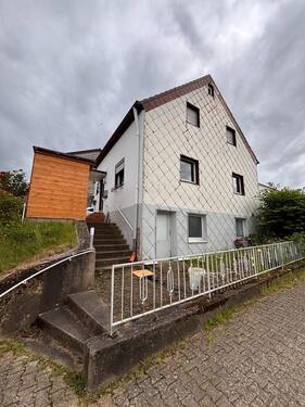 Foto - Haus statt Wohnung?! Sanierungsbedürftiges Haus mit Potenzial