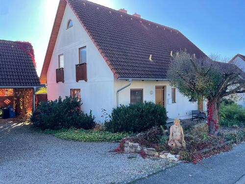 Foto - Sonnige Doppelhaushälfte mit Ausbaumöglichkeit