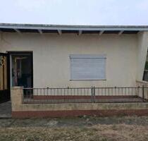 Garten mit Massivbungalow - 2.700,00&nbsp;EUR Kaltmiete, ca.&nbsp; 0,00&nbsp;m&sup2; in Lauchhammer (PLZ: 01979)