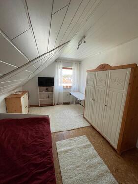 Foto - WG Zimmer in 111 qm Wohnung ab sofort an weibliche Mitbewohnerin