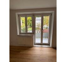 neu renovierte 2 Zimmer Wohnung mit großem Balkon zu vermieten - Burgkirchen an der Alz