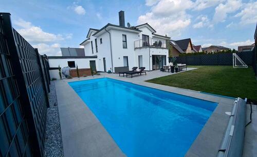 Foto - Check -in ins Eigenheim- alles da von Möbeln bis Deko