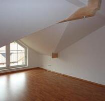 Vermiete DG-Wohnung - 85 qm - 790,00&nbsp;EUR Kaltmiete, ca.&nbsp; 85,00&nbsp;m&sup2; in Tacherting (PLZ: 83342)