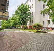 Wunderschöne Wohnung mit Balkon! Garagenstellplatz möglich! - Leipzig Altwest