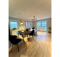 Moderne, neu renovierte 3-Zimmer-Wohnung – voll möbliert – 1. OG - Nittendorf