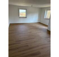 3 Zimmer Wohnung, Freisitz, Erstbezug nach Sanierung, Carport - Bad Birnbach Asenham