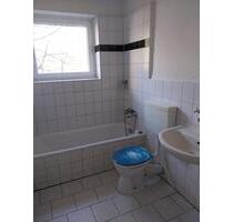 Gut geschnittene Eigentumswohnung, 2 Zimmer, ca. 58,5 m², mit Bal - Heiligenhaus