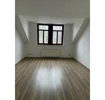 sehr schöne, in Zentrumsnähe gelegende 2 Raumwohnung - Zwickau