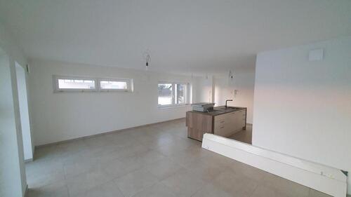 Foto - Moderne 2-Zimmer-Wohnung mit großem Balkon, Garage & Stellplatz