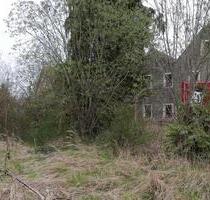 HausGrundstück - 90.000,00&nbsp;EUR Kaufpreis, ca.&nbsp; 240,00&nbsp;m&sup2; in Lohmen (PLZ: 01847)