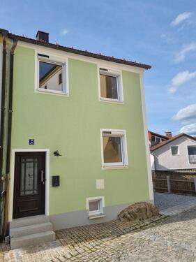 Foto - Haus zu vermieten Wohnung - 990,00 EUR Kaltmiete,