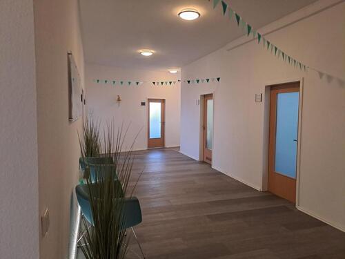 Foto - Großzügige, lichtdurchflutete Büroräume in zentraler Lage