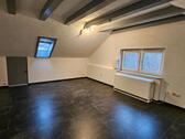 Foto - 1 Zimmer Dachgeschoßwohnung zur Miete in Flörsheim am Main