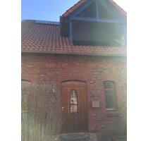 Doppelhaushälfte auf Resthof - 1.300,00&nbsp;EUR Kaltmiete, ca.&nbsp; 160,00&nbsp;m&sup2; in Gehrden (PLZ: 30989)