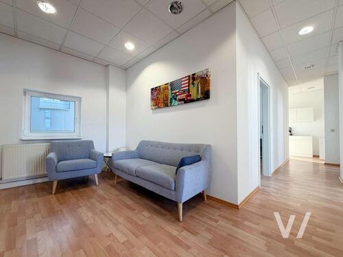 Foto - Helle Büroflächen mit guter Anbindung in zentraler Lage von Saarbrücken