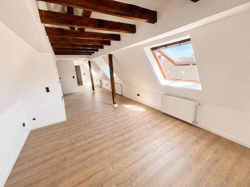 Foto - Moderne 2-Zimmer-DG Wohnung – kernsaniert & ruhig