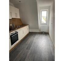 3 Zimmer Dachgeschoss Wohnung - 850,00 EUR Kaltmiete, in Tuttlingen (PLZ: 78532)