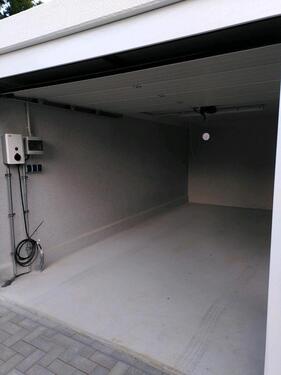 Foto - Fahrzeug Garage - 105,00&nbsp;EUR Miete,