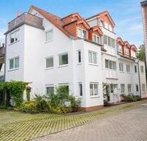 Lichtdurchflutete DG-Maisonette in Hermsdorf-2 Balkone,Stellplatz - Berlin Reinickendorf