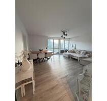 Helle 2-Zimmer-Wohnung mit Balkon ins Grüne, Aufzug & TG, zentral - Herford