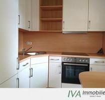 Schicke 1-Raum-Wohnung mit moderner Einbauküche und großem Balkon in hochwertig sanierter Villa - Strehla