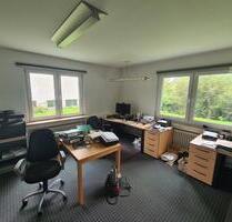 Büro- Werkstatt-Gebäude - 500,00 EUR Kaltmiete, in Gleichen (PLZ: 37130)