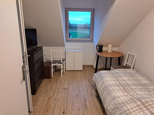 Foto - Charmantes Möbeliertes Zimmer - 690,00 EUR Kaltmiete,