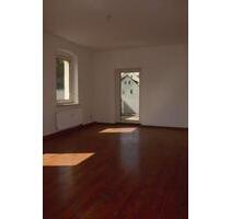 Charmante Rückzugsoase mit Balkon – stilvoll wohnen im Souterrain - Zwickau Neuplanitz