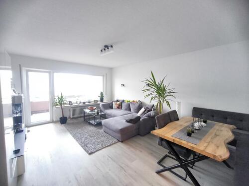 Foto - Schöne 3-Zimmer-Wohnung mit großzügiger Loggia