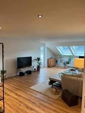 Foto - 2 Zimmer Wohnung, EBK, TG-Stellplatz, Balkon