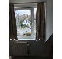 Zimmer im 5er Wg zu besetzen - 395,00&nbsp;EUR Kaltmiete, ca.&nbsp; 20,00&nbsp;m&sup2; in Dieburg (PLZ: 64807)