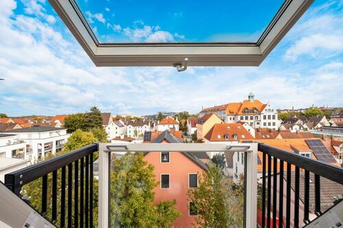 Foto - Sanierte, möblierte 2-Zimmer-Dachgeschosswohnung