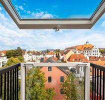 Sanierte, möblierte 2-Zimmer-Dachgeschosswohnung - Augsburg Oberhausen
