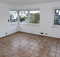 Renovierte, großzügige 4 ZKB mit EBK und Garage in Baunatal