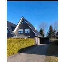 Doppelhaushälfte - 1.200,00&nbsp;EUR Kaltmiete, ca.&nbsp; 108,00&nbsp;m&sup2; in Friesoythe (PLZ: 26169)