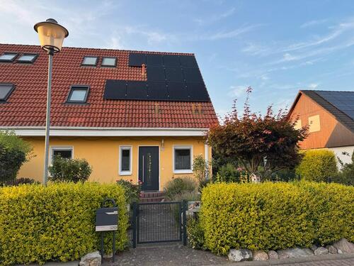 Foto - Doppelhaushälfte mit Garage und Garten - provisionsfrei