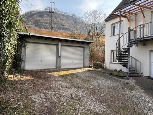 Foto - Seltene Gelegenheit: Zweifamilienhaus mit Potenzial zu verkaufen