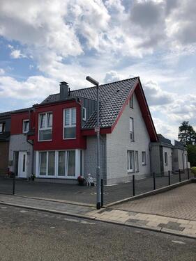 Foto - Exklusives Zweifamilienhaus auf ca. 1.262 m² Grundstück
