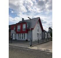 Exklusives Zweifamilienhaus auf ca. 1.262 m² Grundstück - Wesel