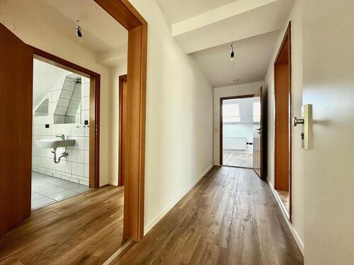 Foto - Renovierte 4 Zimmer Wohnung in KW-Brücke Nähe!