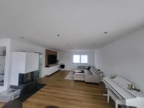 Foto - Einfamilienhaus mit Einliegerwohnung