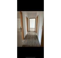 Familienfreundliche Ruheoase 4 Zimmer Wohnung - Schönhausen (Elbe)