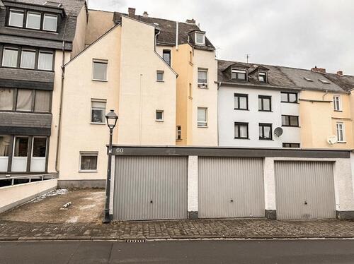 Foto - Garage in zentraler, stadtnaher Lage