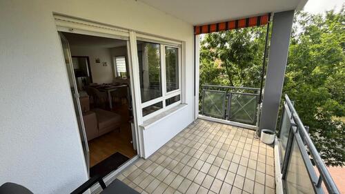 Foto - 3-Zi.-Whg. mit Balkon, Lift, Tiefgarage und Einbauküche