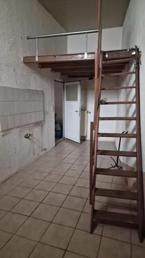 Foto - Vielseitige Nutzfläche –beheizt, gefliest, Bad (Wohnung nebenan)